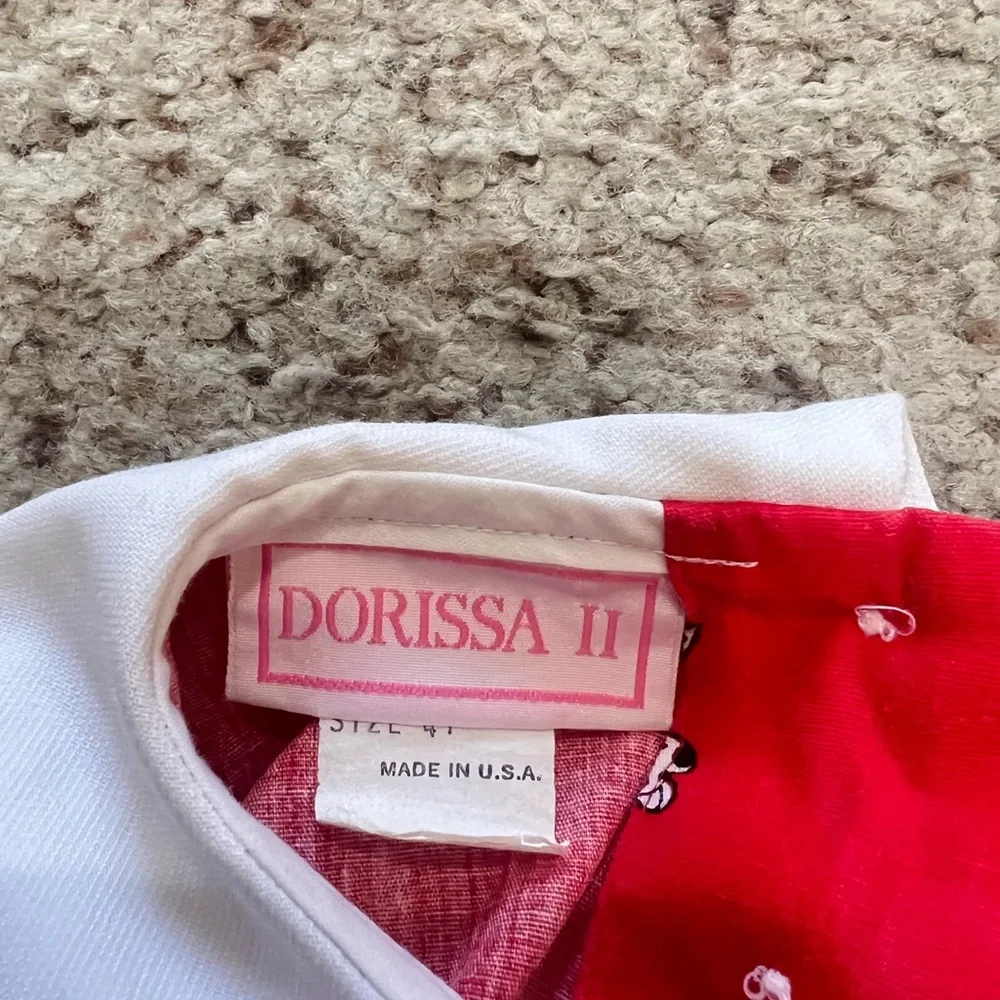 VNTG Girl's Dorissa II 80s Dogs All Over Print Red Dress Cape Size‎ 4T Holiday
